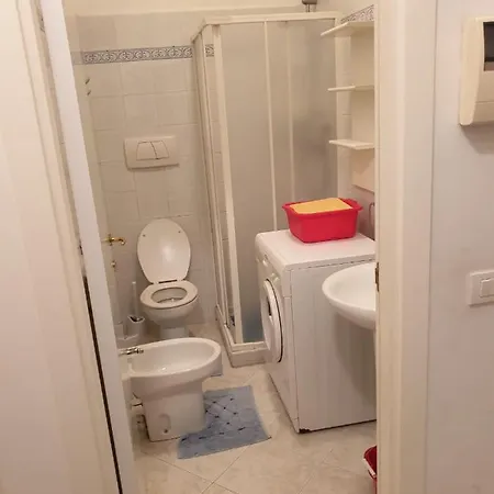 Milena Privato Apolloni- Codici Cir E Cin Visibili Su Apartamento *