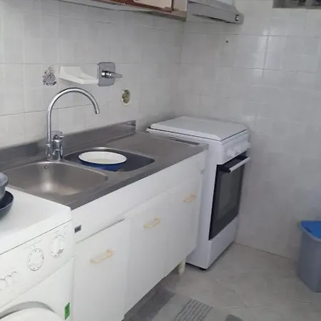 Milena Privato Apolloni- Codici Cir E Cin Visibili Su Apartamento *