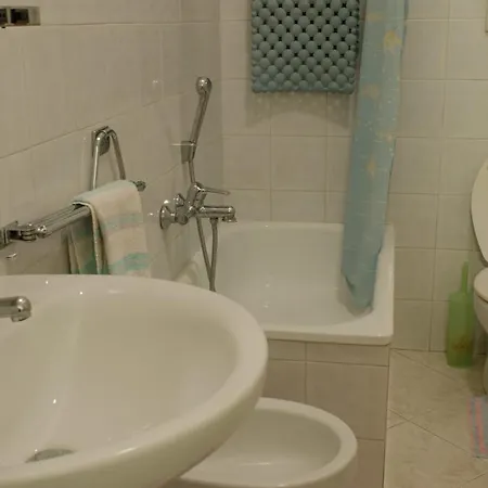 Milena Privato Apolloni- Codici Cir E Cin Visibili Su Apartment