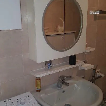 Milena Privato Apolloni- Codici Cir E Cin Visibili Su Apartment