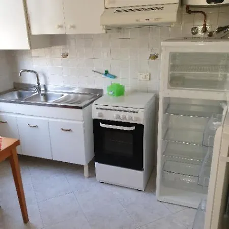 Apartment Villa Milena Loano Appartamento Privato Apolloni- Codici Cir E Cin Visibili Su Struttura *