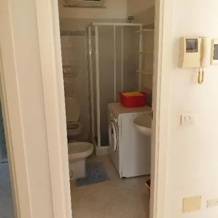 Villa Milena Loano Appartamento Privato Apolloni- Codici Cir E Cin Visibili Su Struttura * Loano