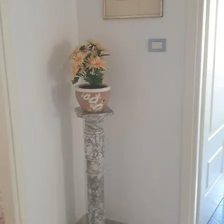 Villa Milena Loano Appartamento Privato Apolloni- Codici Cir E Cin Visibili Su Struttura *