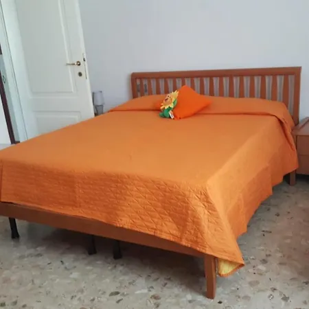 Milena Privato Apolloni- Codici Cir E Cin Visibili Su Lejlighed Loano