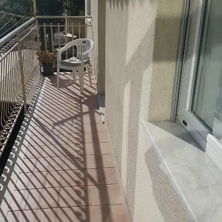 Apartment Villa Milena Loano Appartamento Privato Apolloni- Codici Cir E Cin Visibili Su Struttura